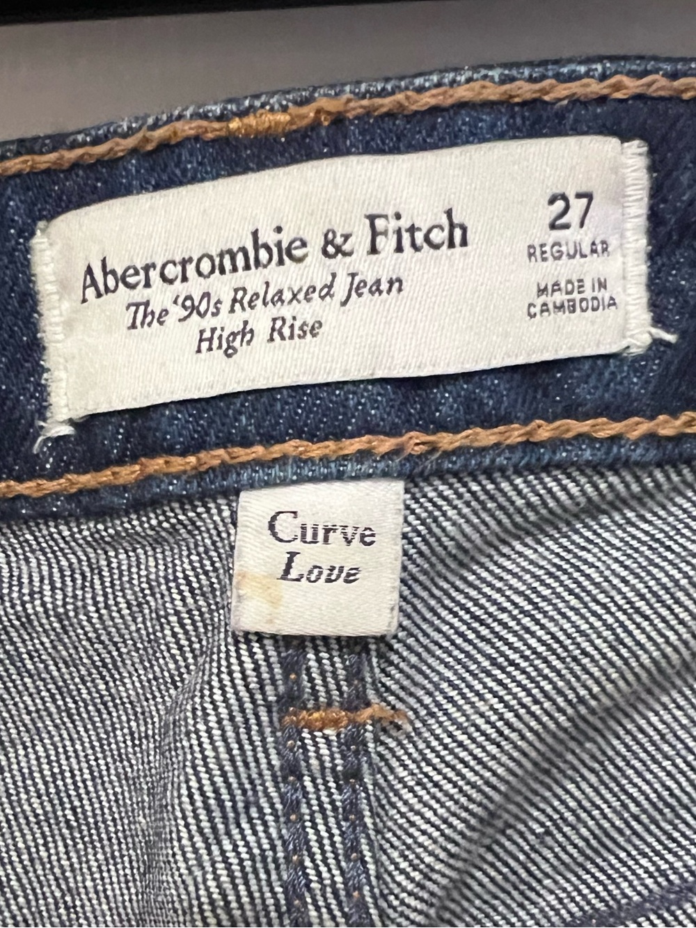 Abercrombie & Fitch Dark Rinse Denim 90s Relaxed High Rise Jean Curve Love
